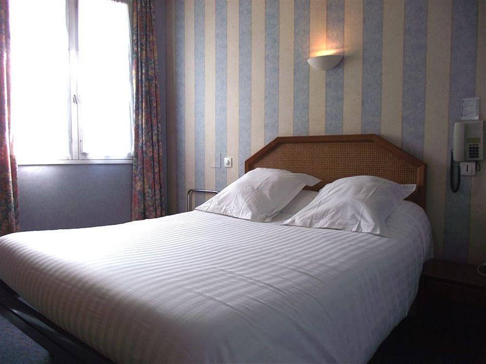 Hotel Le Petit Billot Vitré Εξωτερικό φωτογραφία
