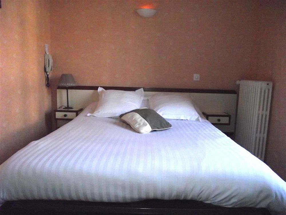 Hotel Le Petit Billot Vitré Εξωτερικό φωτογραφία