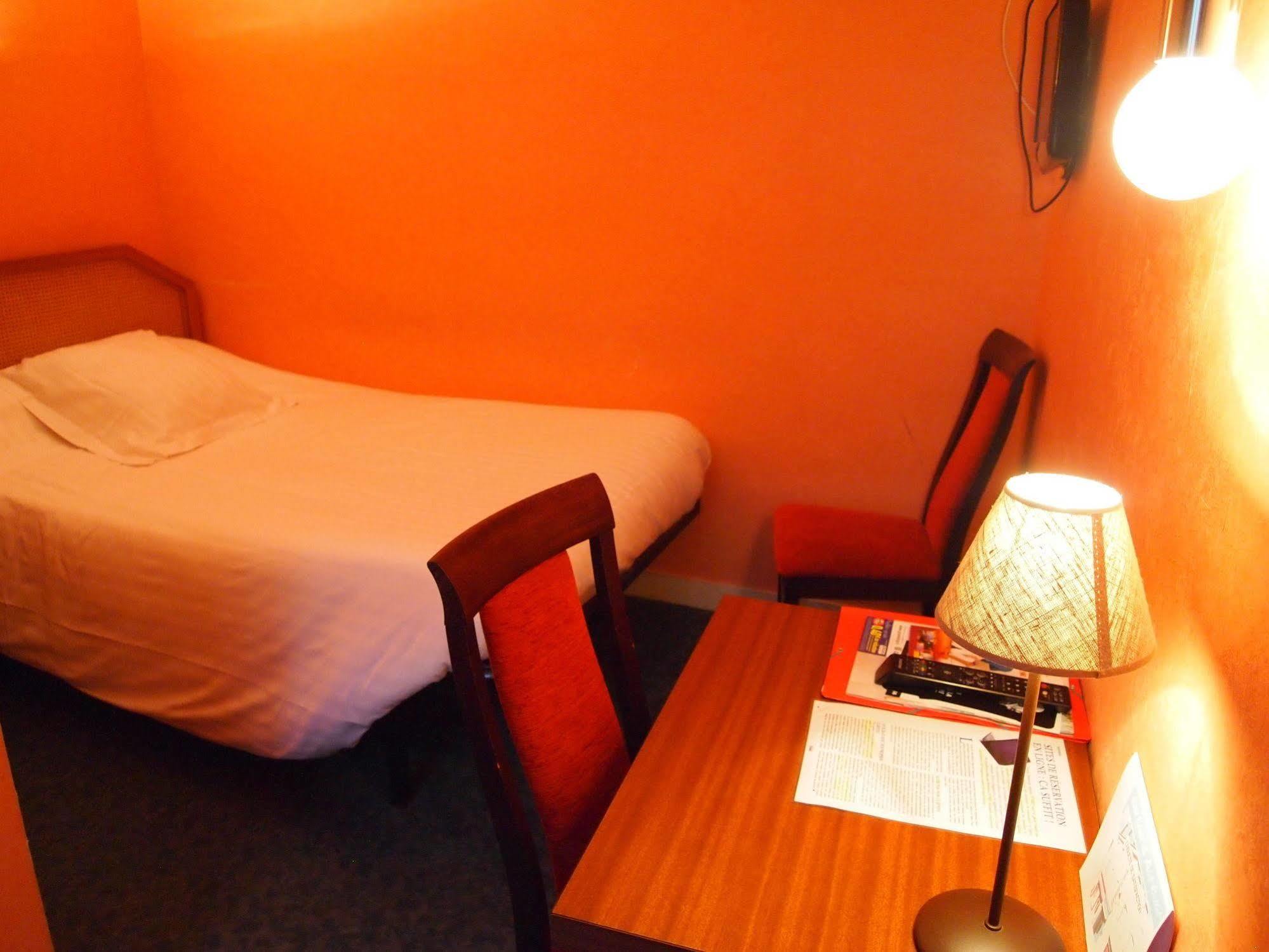 Hotel Le Petit Billot Vitré Εξωτερικό φωτογραφία