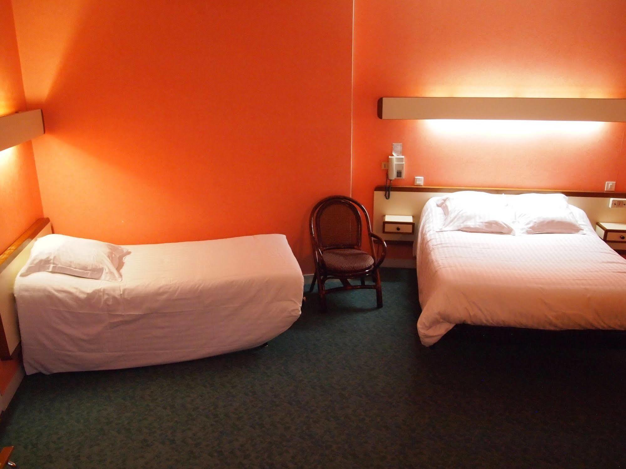 Hotel Le Petit Billot Vitré Εξωτερικό φωτογραφία